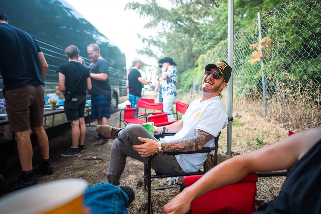 tylerhubbard tweet picture