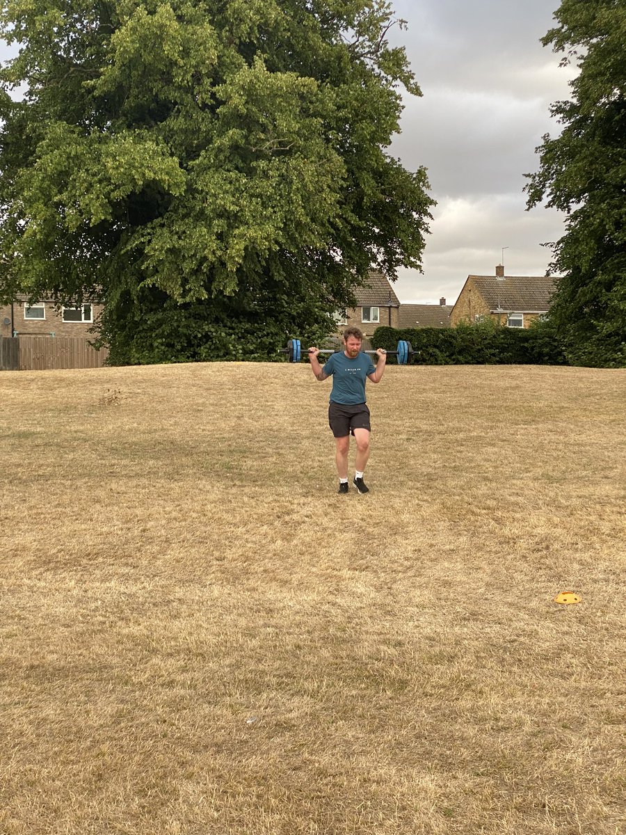 Putting the graft in up and down the hill tonight. Fantastic effort from all. This was the last Tuesday of Weightburner 1. Last session this Sunday, 9am. Look out for dates for the next cycle ‘Weightburner 2’ where newcomers will get a free first session. Full details to follow.