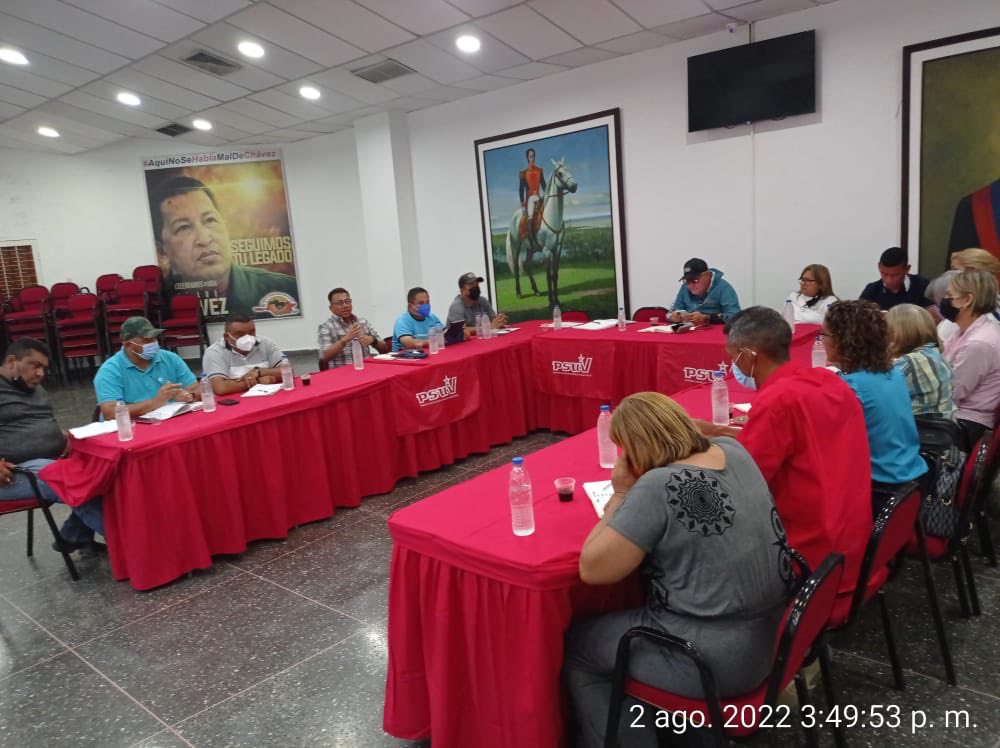 eduardopiate2's tweet photo. Esta tarde realizamos la reunión del EPE PSUV de Apure. Evaluamos la coyuntura y definimos tareas en materia de movilización, agitación y propaganda, así como el proceso de renovación de consejos comunales y las tareas del Congreso de la Nueva Época ⁦@NicolasMaduro⁩ https://t.co/cyQqlF9tUB