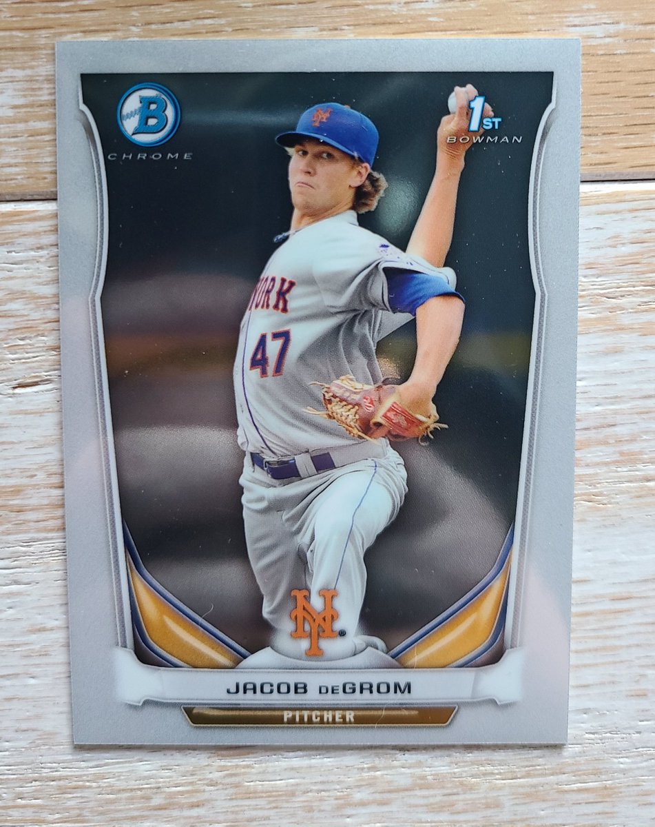 BaseballSamrva's tweet photo. Haven't done a giveaway in too long. 

In celebration of the return of DeGrom, here's a first Bowman Chrome.

Follow and retweet to enter. I'll draw a winner this Saturday! https://t.co/WU8W7cOOsj