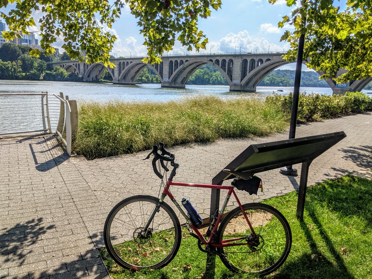 DouglasFBarnes's tweet photo. Nice ride to Georgetown on the Capital Crescent. My 2008 Le Mond Poprad with raised handlebars for my back. Still handles great. #bikedc https://t.co/2Rz0T8JIWH