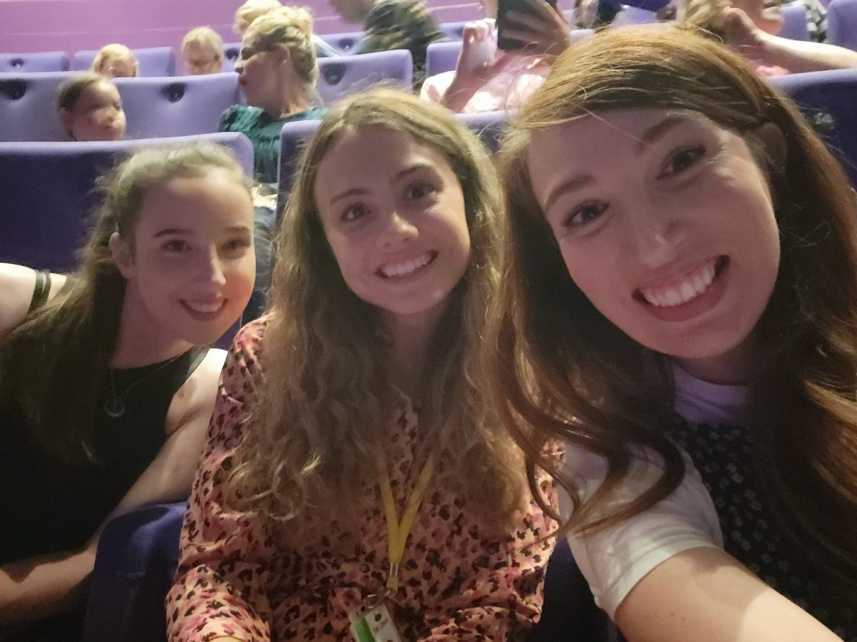 EmilyHarwood01's tweet photo. Lovely evening with Team L&P and our mighty freelancers to watch @sixthemusical @The_Lowry
#arts #freelancers #learningandparticipation #creativearts @EmilyEdwards50 @laurenhampson19 https://t.co/Jzi7ZwHYAx