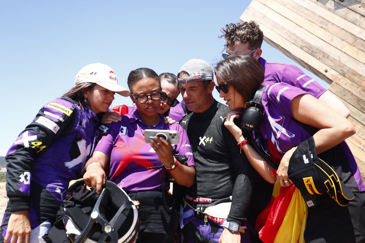 Extreme E & H tweet media