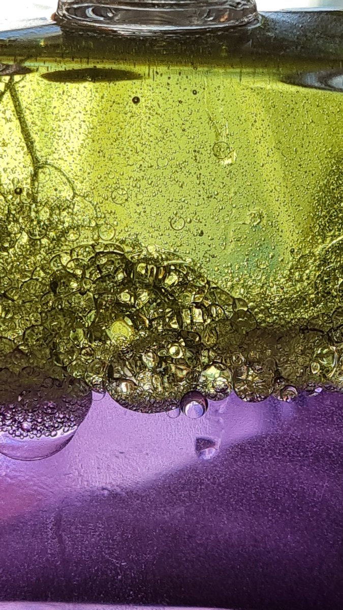 Alatarielle2's tweet photo. Eqilibrium 106 #AuraSoma #ColorMeBeautiful https://t.co/0LPw9Fv6Yi