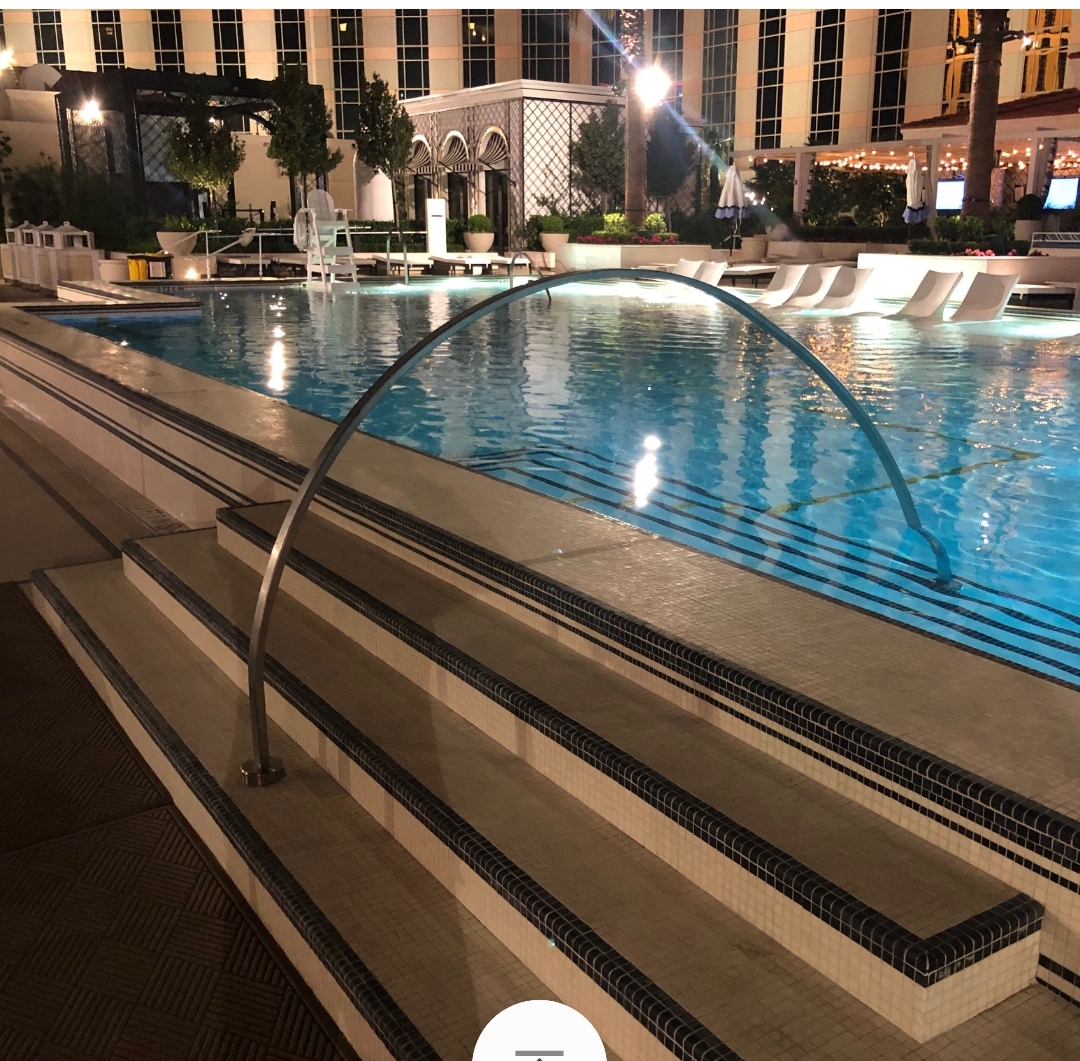 SpectrumAquatic's tweet image. What happens in Vegas stays in Vegas..... including these sleek custom hand rails for the gorgeous pool at the Venetian Hotel.  🎲🎰 💦
*
*
*
*
*
#lasvegas #venetian #poolrails #customrails #poolbuilder