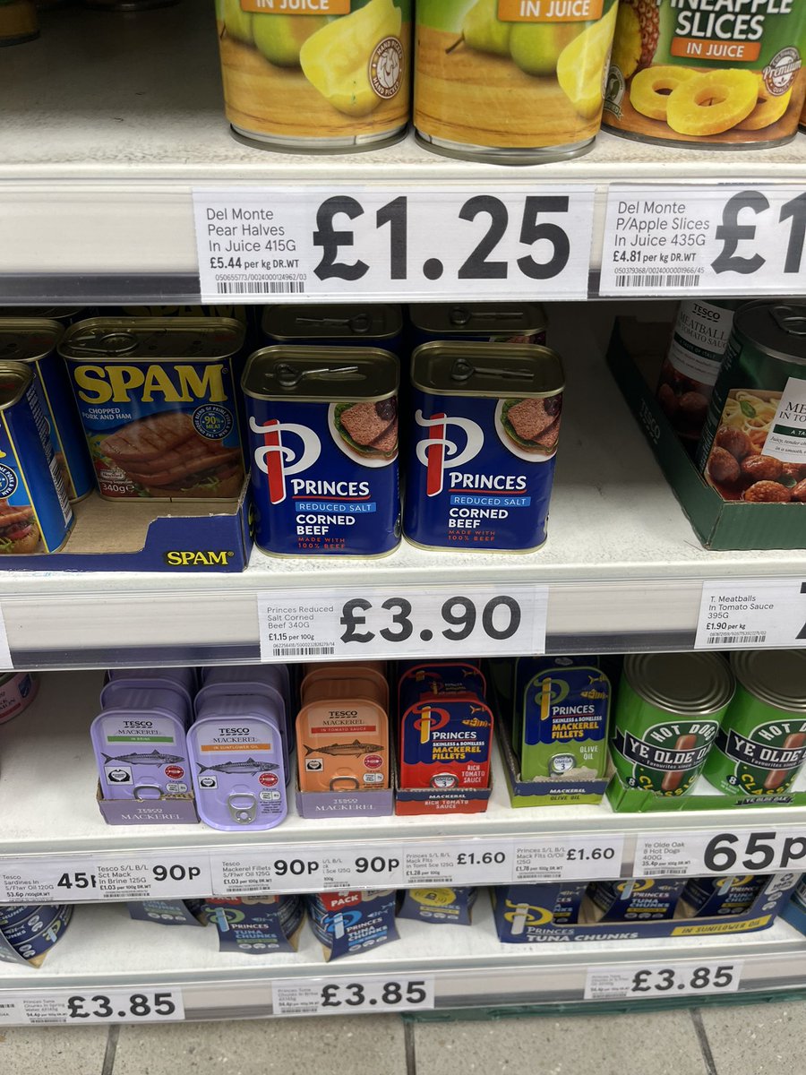 hevbev85's tweet photo. #tesco #princes #mrkiplings #spam this is utterly ridiculous… the cost of living is increasing everyday but nearly £4 for a tin of corned beef …. Daylight robbery this is insane… tinned food is costing as much or more than fresh food …. #countrysgoingtothedogs https://t.co/U9LP7lVC5J