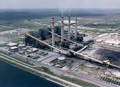 2 agosto 1977.- Se constituye la empresa Minera Carbonífera de Río Escondido (Micare). Su sede principal se instala inicialmente en #PiedrasNegras, #Coahuila, ubicándose posteriormente en el municipio de #Nava.