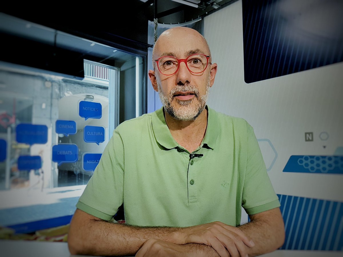 tvgirona's tweet image. A les 20:30h a l'#ENTREVISTA 🎙️

Avui amb Lluís Puigdemont, director de la @FundacioSERGI Repassarem la memòria del 2021 on van atendre més de 12.000 persones. Des de l'entitat alerten que la bretxa digital o la fragilitat econòmica són algunes de les causes de l'exclusió social.