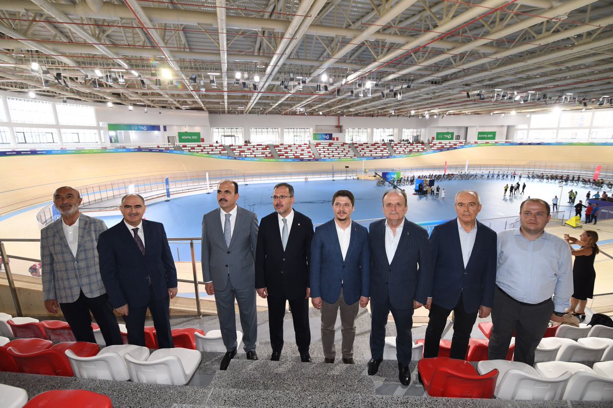 avsaidkiyak's tweet photo. Türkiye'nin ilk olimpik veledromu #Konya2021 5. İslami Dayanışma Oyunları'na hazır!

Tesisin Konyamıza kazandırılmasında büyük emek harcayan Gençlik ve Spor Bakanımız @kasapoglu’na teşekkür ederiz. https://t.co/k2xmscjFy6