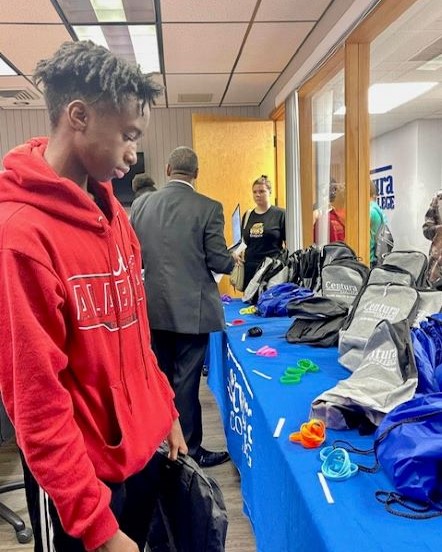 RunCollegiate's tweet photo. Summer Bridge Day 2:  At Centura College focus was HVAC, Medical Asst., Chest Compressions, Capillary Stick/Staple Removal, Biomedical Equipment and Wheel Chair Assembly.  At Sentara PA, 10th graders scrubbed instruments, sutured and observed laparoscopic simulations @beachsupe https://t.co/yUTXlP7Uo2