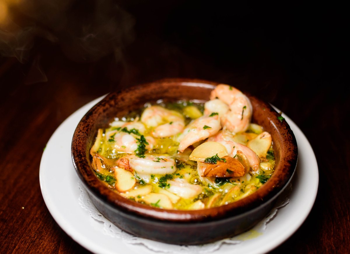 Why #BodegonDC is an absolute must try: nomtasticfoods.net/bodegon-capito….  Click to read more on our latest!  #dcfood