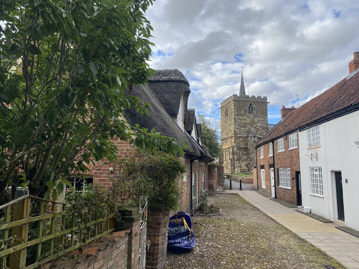 Can there be a prettier path to Heaven.. stepping towards tonight’s performance venue at St Mary’s Horncastle in <a href="/EastLindseyDC/">East Lindsey District Council</a> for the first night of four locations on tour with <a href="/mysteryplays/">LMP</a> The church is so big there’s obvs tickets on the door for a 7.30pm start (£12 and £15)