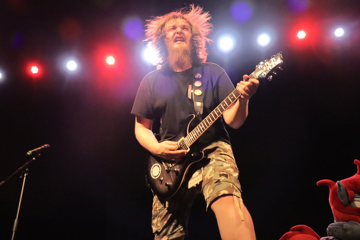 xeto_de's tweet photo. What an incredible solo from @bbluemetal at @gala_con 2022β¨
Man, your movements are so legendary. I enjoyed your performance. You rock! π€β¨
#XTGC22 https://t.co/EofdMN0BvJ