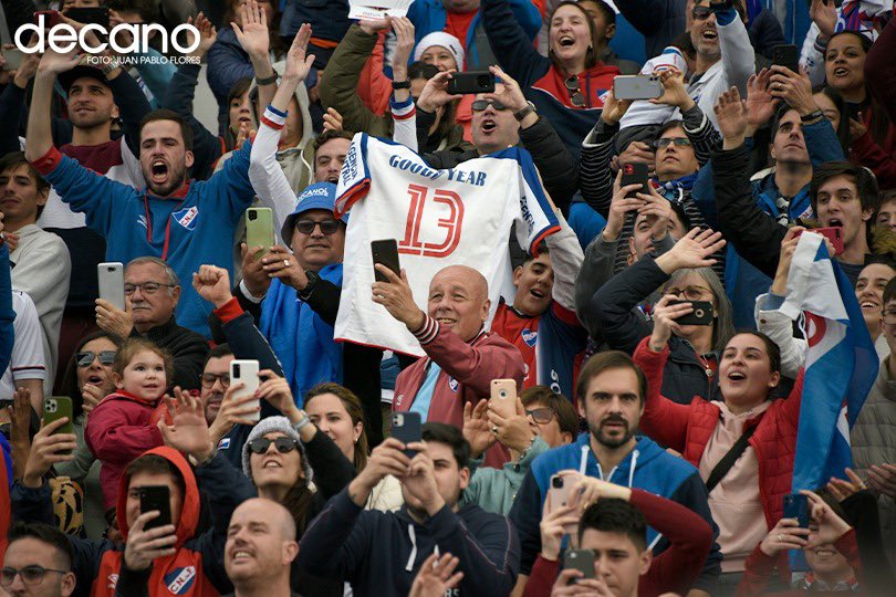 “El último gesto romántico” 🇳🇱

Si creías haber leído todo sobre la llegada de Suárez a Nacional, estás equivocado 🤷🏻‍♂️

Relato imperdible: bit.ly/3ORnbc7 

<a href="/Fedecas/">Federico Castillo</a> 🖋

#SuarezANacional