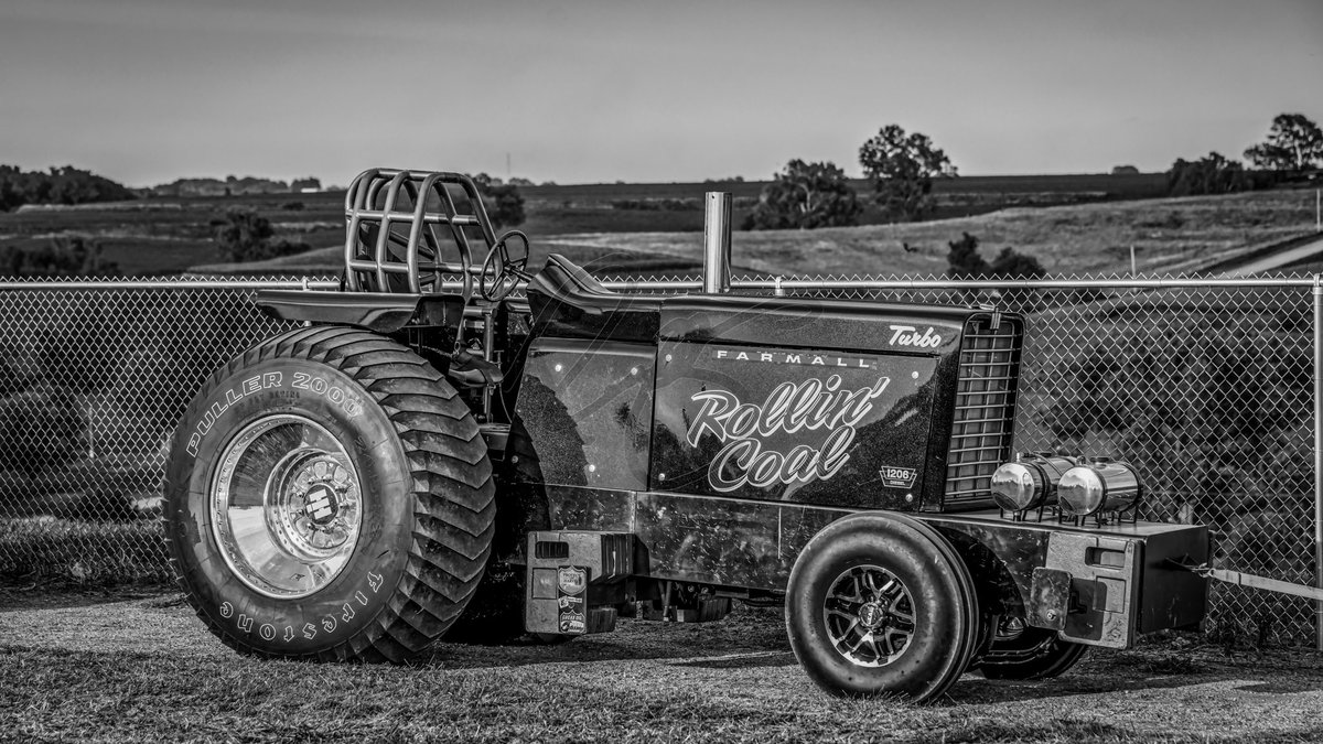 For #tractortuesday, show me the last two tractor pictures in your phone!