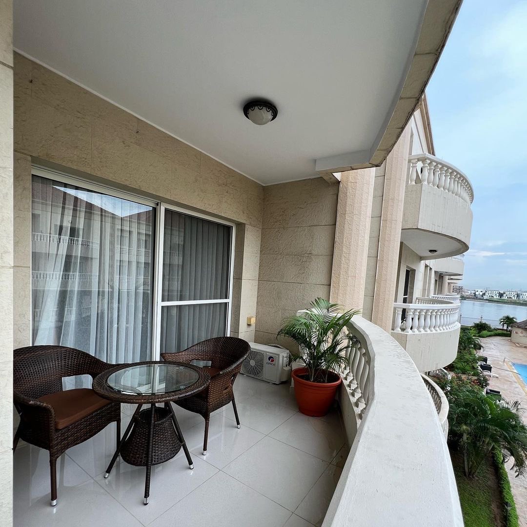 arthomesng's tweet photo. Tea time, anyone? 

One of the more popular uses for balconies is tea breaks, and it’s not hard to see why 🤩 The views are amazing, the air is lovely, and the environment is blissful and calming. 

We look forward to hosting you in August!

#arthomes #arthomesng #shortletinlagos https://t.co/Vyja416g67
