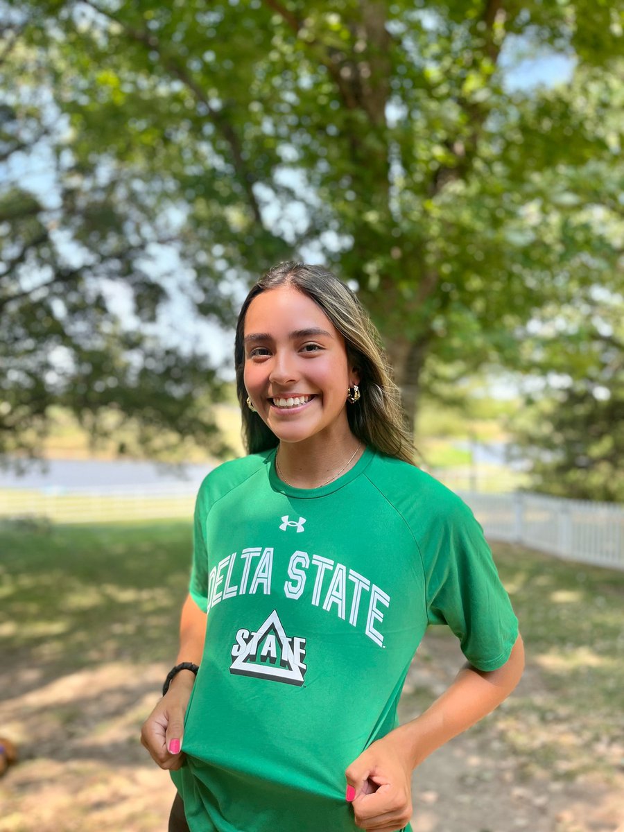 AudryRumsey's tweet photo. Go Lady Statesmen!💚#committed @TulsaEliteSB @TE316Rumsey @WhitneyWay @DeltaStateSB https://t.co/5zIyKpOjmt