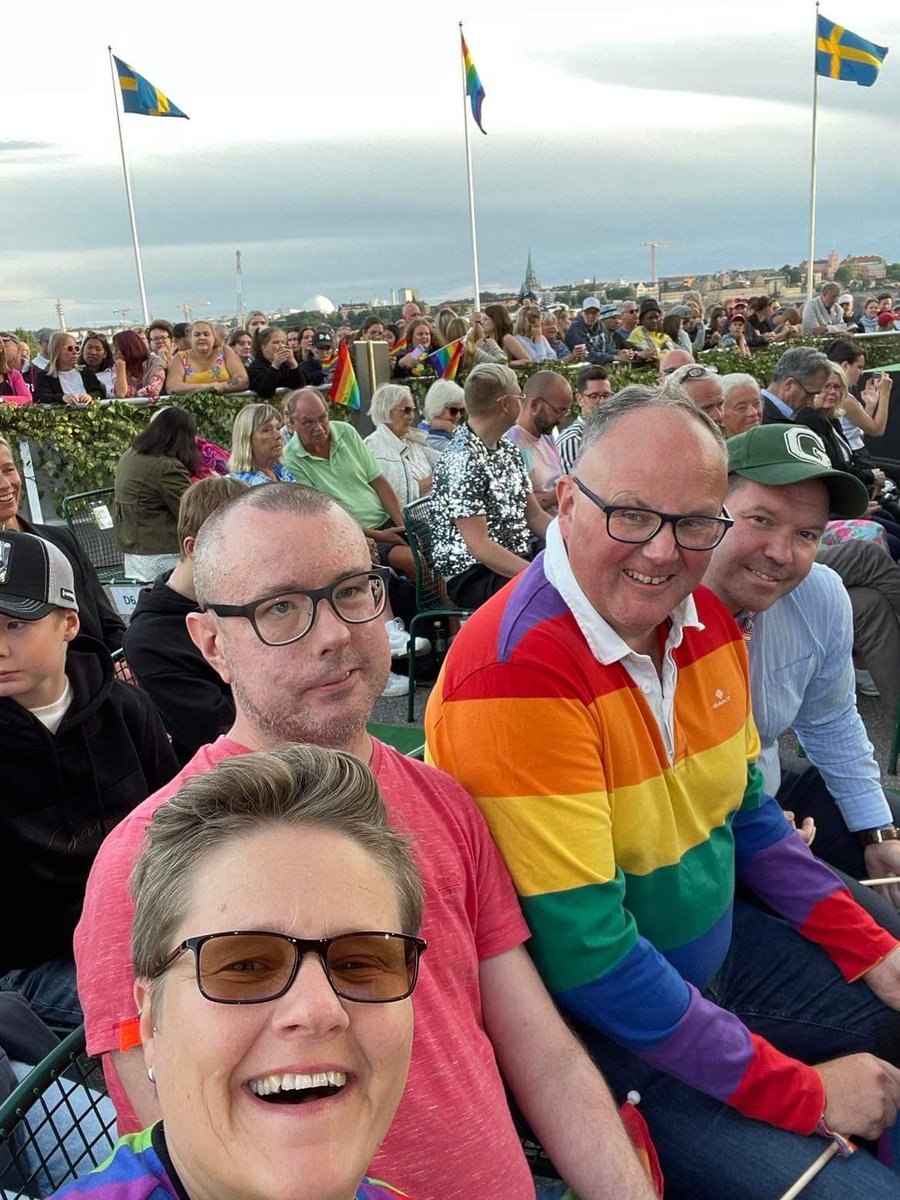 Allsång på Skansen denna #Pride-vecka och vi är givetvis på plats! Nu kör vi!