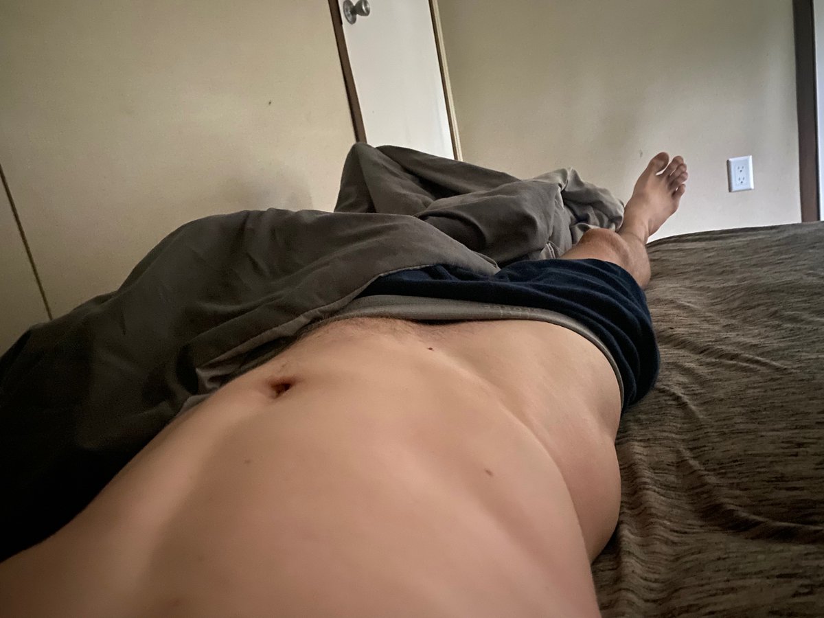 Tdot4232's tweet photo. Who will buy me valorant skins 😈😈 #animeboy #girth #bighead #bwc https://t.co/lrMHo6PwR1