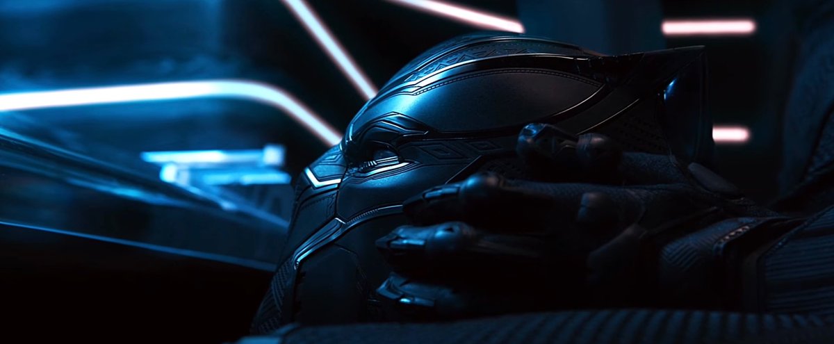 This thread is incomplete without this shot.

Simple, aesthetically pleasing and powerful. 

An iconic frame from Chadwick Boseman’s portrayal of Black Panther. https://t.co/CAg6hsoO3N https://t.co/RuJg84UHxn