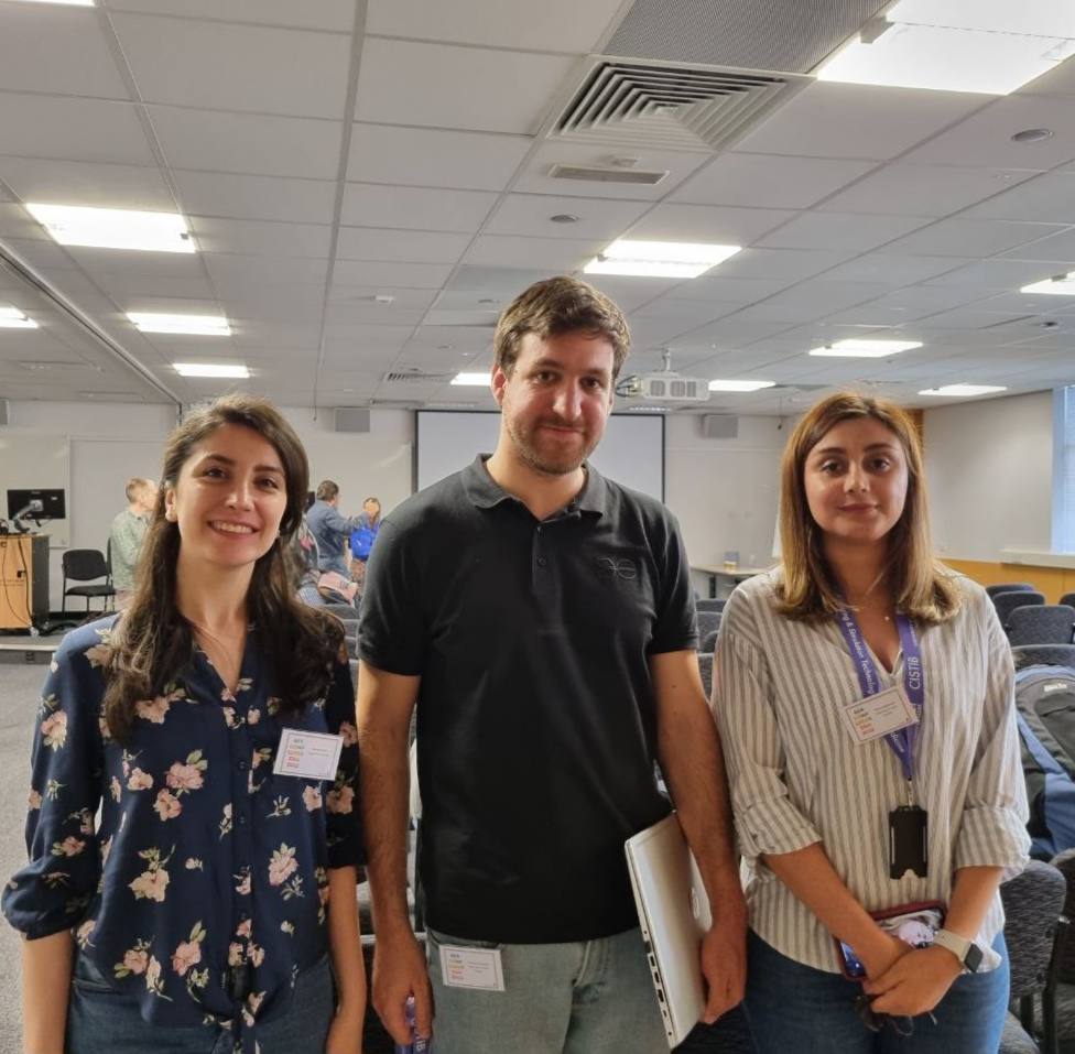 CISTIB (@cistib) on Twitter photo Congratulations to our PhD students <a href="/BehnazEl/">Behnaz Elhaminia</a>,
<a href="/Soodeh_Ka/">Soodeh Kalaie</a> and @rodbonazzolafor presenting at the <a href="/RC_at_Leeds/">RCatLeeds</a> Conference 2022!
👇 Check out their talks in the tweet below 👇
#ResCompLeedsCon2022 #CISTIB Congratulations to our PhD students <a href="/BehnazEl/">Behnaz Elhaminia</a>,
<a href="/Soodeh_Ka/">Soodeh Kalaie</a> and @rodbonazzolafor presenting at the <a href="/RC_at_Leeds/">RCatLeeds</a> Conference 2022!
👇 Check out their talks in the tweet below 👇
#ResCompLeedsCon2022 #CISTIB