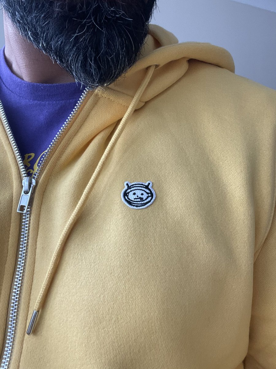 SunnyBono's tweet photo. My fav new hoody! @U2 #U2 #u2ers #u2fam #u2lemon #zooropa #zootv #u2spaceman #u2spacebaby #zoobaby #achtungbaby https://t.co/mvjHB47zsY