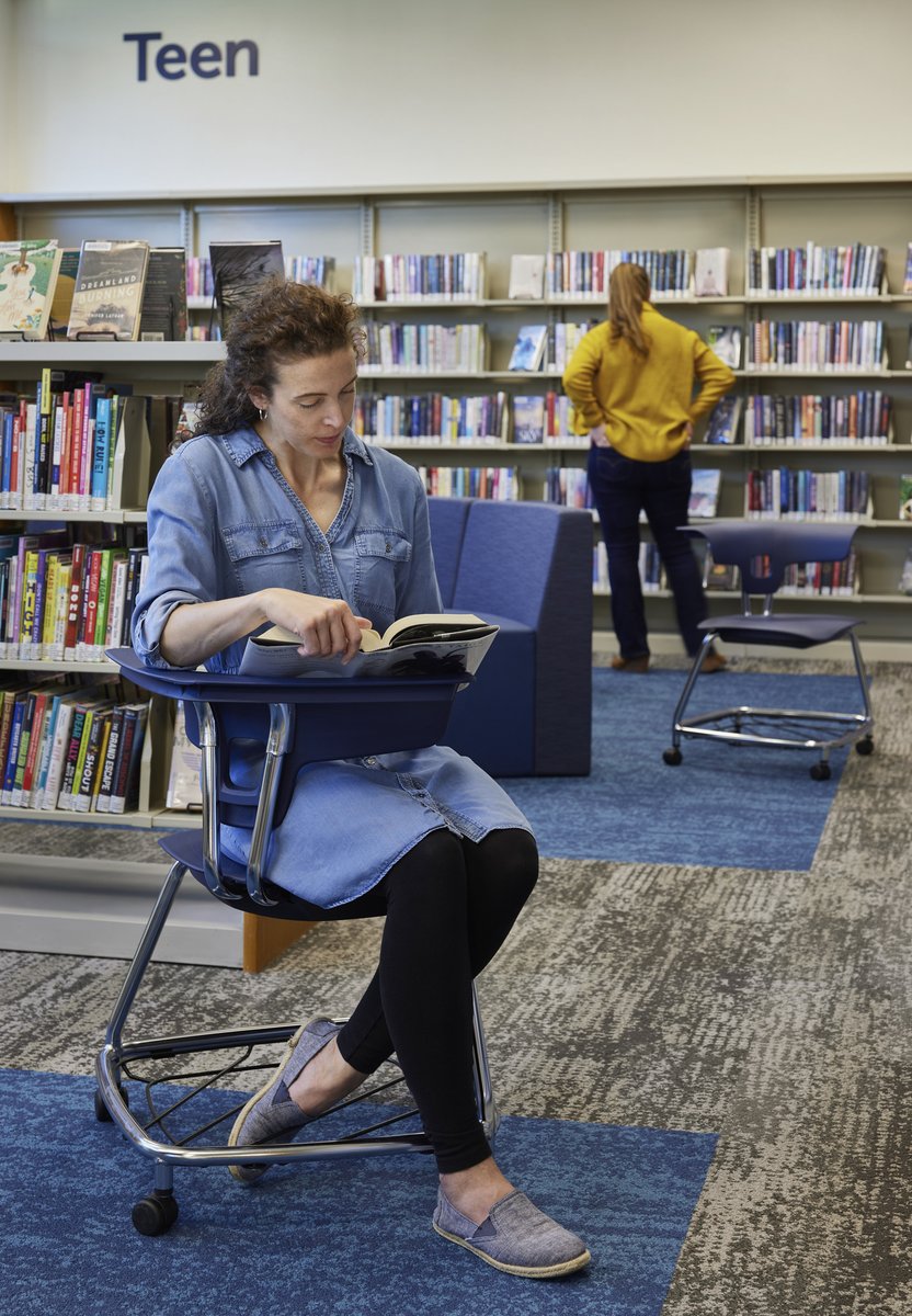 What's on your summer reading list?
Renovations at @bellinghamlibrary 's main floor were a collaboration between  @RMCarchitects and Bassetti's interiors department. The main floor of this expansive library sees upwards of 630,000 visitors a year!
#pnwarchitecture  #library