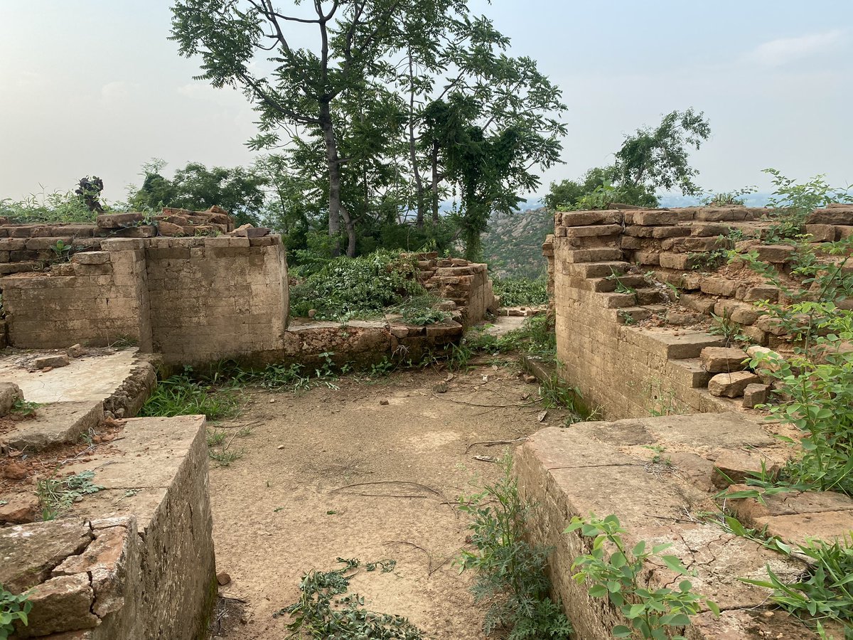 Recent excavations at Lal Parahari in Lakhisarai #Bihar has revealed 11/12th century hill top monastery. It’s architecture,unique features & antiquities found indicate that it was inhabited by Buddhist nuns. @ArtCultureYouth Dept Bihar has finalised a plan for its conservation.