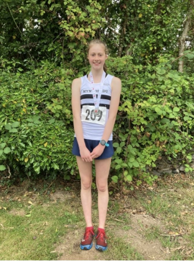 Huge congratulations to Alice who won a silver medal at the recent U15 Welsh Mountain Running Championships! #greatrun