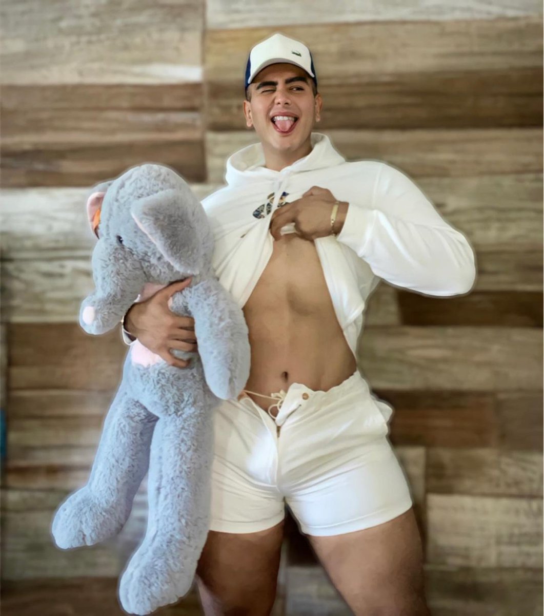 Escándala on X: ¡Guácala Qué Rico! 🍑 El director de primaria, Conrado  Salazar, se ha vuelto viral en redes sociales por presumir su cuerpower  (+FOTAS 🔥) 👉t.coXCyhp1fy05 t.coQrzI7QJ7jt  X