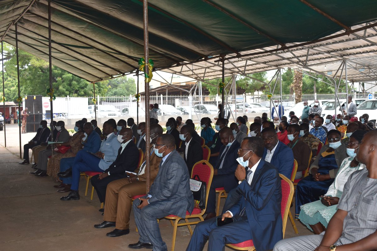 UNFPA_TOGO's tweet image. #RGPH5
Cérémonie officielle de remise de matériels roulant ce jour acquis dans le cadre de la mise en œuvre du PHASAO de la @Banquemondiale . 
3️⃣2️⃣ véhicules d&apos;un coût total de 657.550.000 FCFA qui seront essentiellement déployés dans le cadre de la collecte des données du #RGPH5