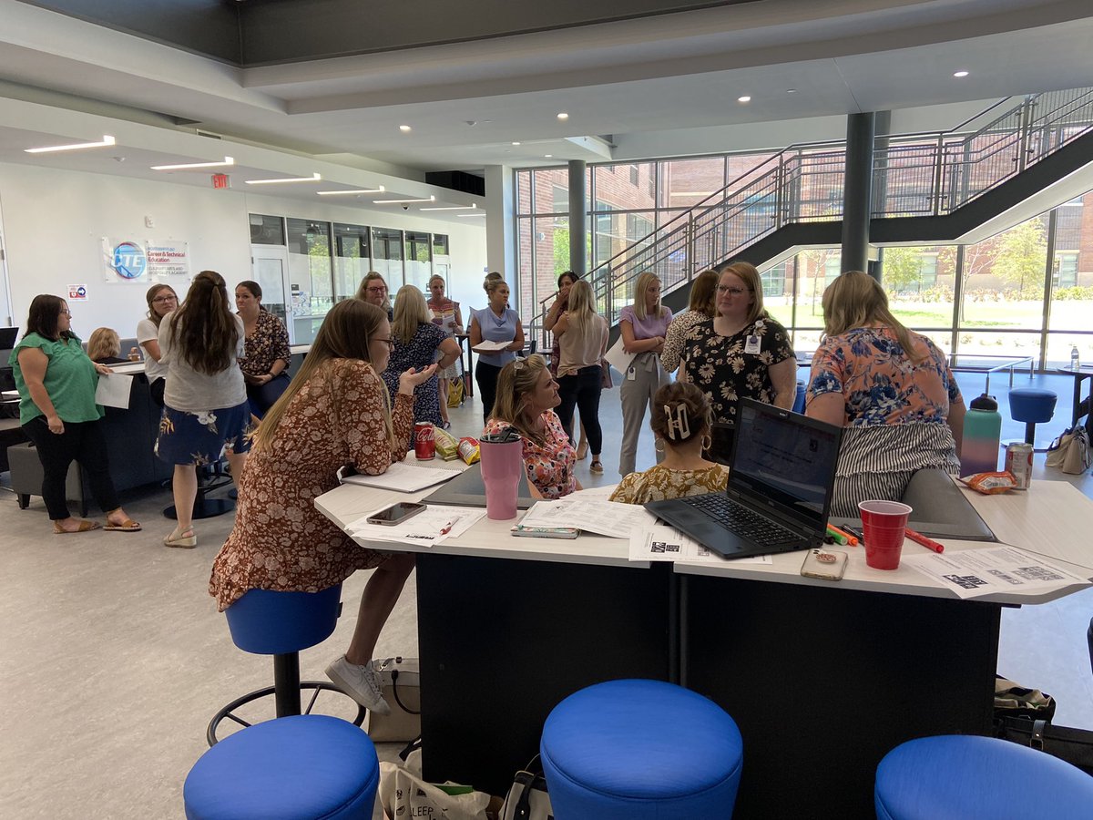 Lyndsie Graves Smith tweet media