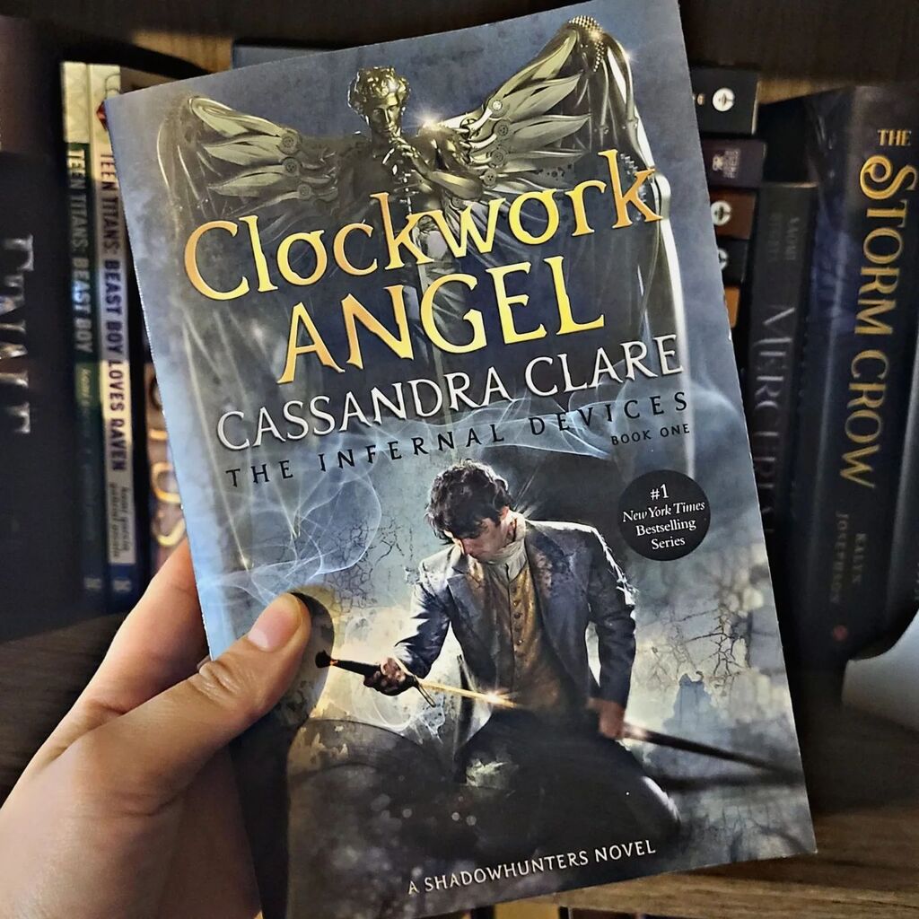 BooksintheSkye's tweet photo. What's your first read of August?
I'm finishing up some carry overs from July but then I plan on picking this up for #READShadowhunter
#allthebooksaug22 - First Read of August https://t.co/YATfMDAstb https://t.co/vizW3ZrPv1