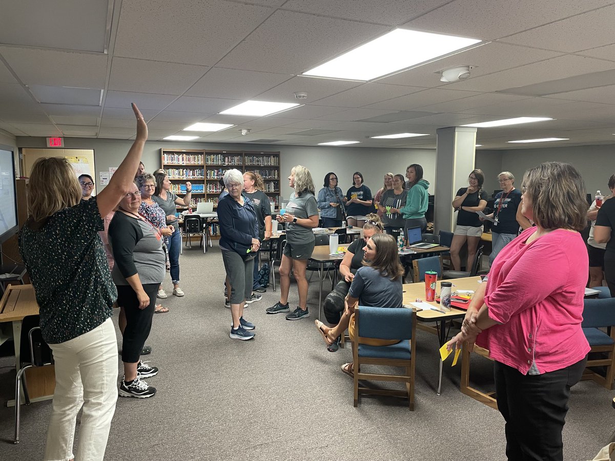 PaulJLarkin's tweet photo. Back to School Inservice in Syracuse kickoff with a wonderful breakfast and a Pep Rally with the Cheerleaders. A great way to start the year!@PlunkettLiz ⁦@SyracusePrin⁩ ⁦@USD494AD⁩ https://t.co/o1qAUiy9Gz