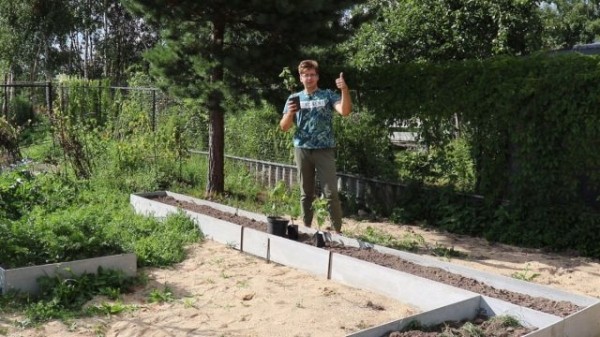agroblogs_ru's tweet photo. Как правильно разбить виноградник на участке?

В нашем новом ви��ео мы расскажем о том, как правильно разбить виноградник на приусадебном участке. Начнём мы это делать с самого начала, поэтому разберёмся и в выборе посадочного материала, и в…
https://t.co/0zL3rrxB6N https://t.co/EwqTF6NVdG