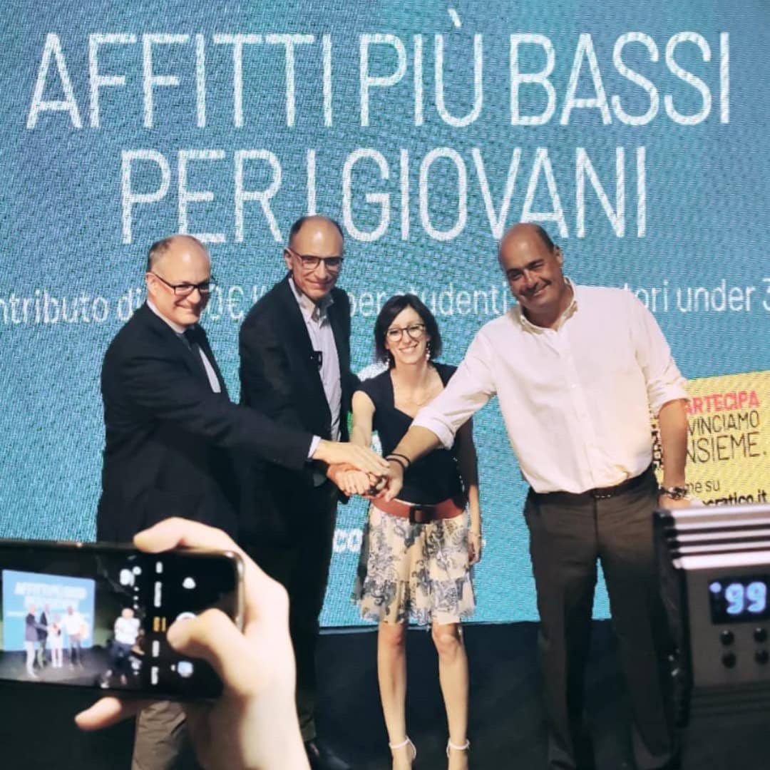 Gddelgolfo's tweet photo. Più lavoro, più scuola, più conoscenza, salari più alti. Per difendere i valori della nostra Costituzione.
Insieme, nella casa dei nostri volontari, con tutti quelli che vorranno sostenere la nostra battaglia per far vincere le idee!
#volontariPD #Italia2027 #ElezioniPolitiche https://t.co/YqMMu6sgZn