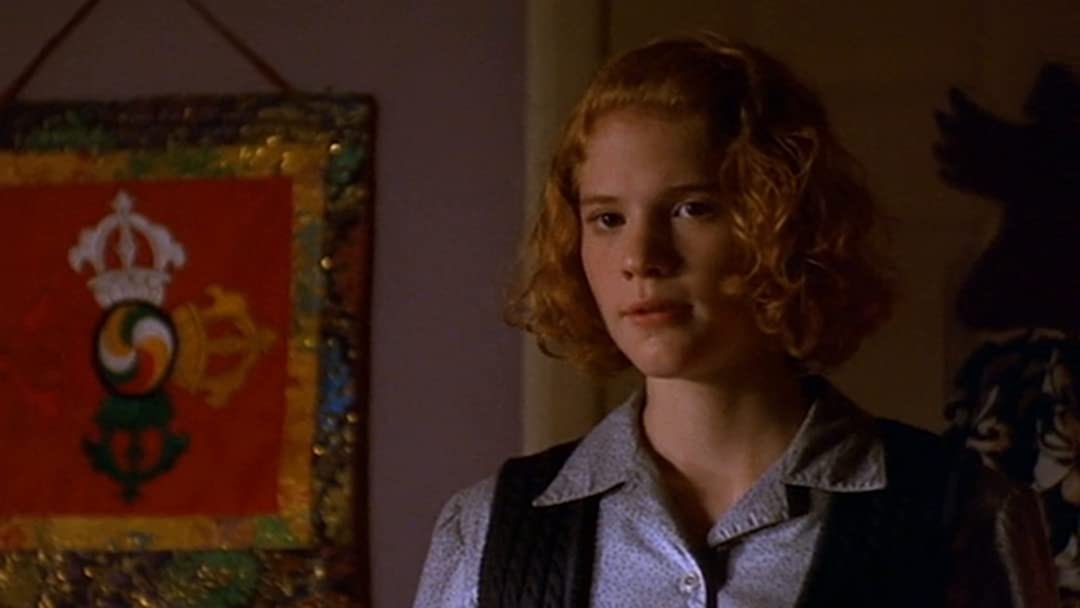 pastthepics's tweet photo. Who else thought this Disney Channel Original was the scariest thing they’ve seen as a kid? #DontLookUndertheBed #Disney #DisneyChannel https://t.co/Iz8J4txWJU