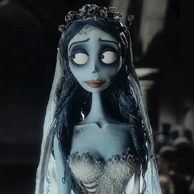 Ölü gelini sevdiğimi söylüyordum anneme gösterdim aynı sana benziyor dedi