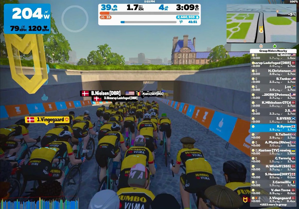 Probably the closest I’ll ever get to Tour de France 2022 winner Jonas Vingegaard in a bike ride. Zwift celebration ride with him on the Champs-Elysées in Paris #gozwift #strava #cycling #wahoo #kickrcore #zwift #tdf2022…

📸 instagram.com/p/CgxAmtcjqHv/ via tweet.photo