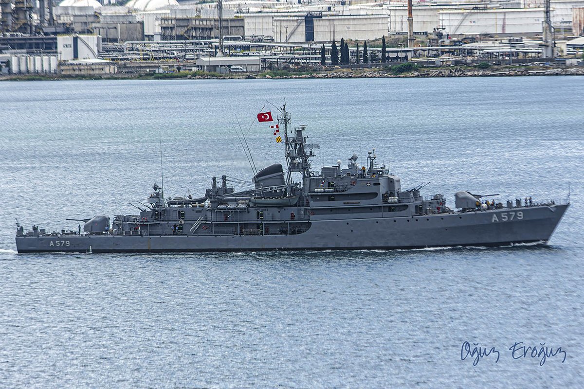 OguzEroguz1's tweet photo. #TurkishNavy training ship #TCGCezayirliGaziHasanpaşa #A579 #BaşEğitmen (ex. #GermanNavy's #RheinClass A61 Elbe) https://t.co/mufuAF6Wk0