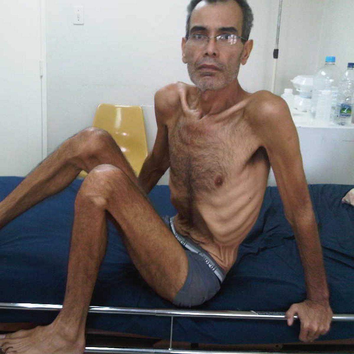 monicacorrales's tweet photo. El régimen asesinó al biólogo y productor agrícola venezolano Franklin Brito por 290 hectáreas de tierras (productivas). 
El mismo régimen que ahora entregará a Irán 1 millón de hectáreas. https://t.co/8ngAS4CQU6