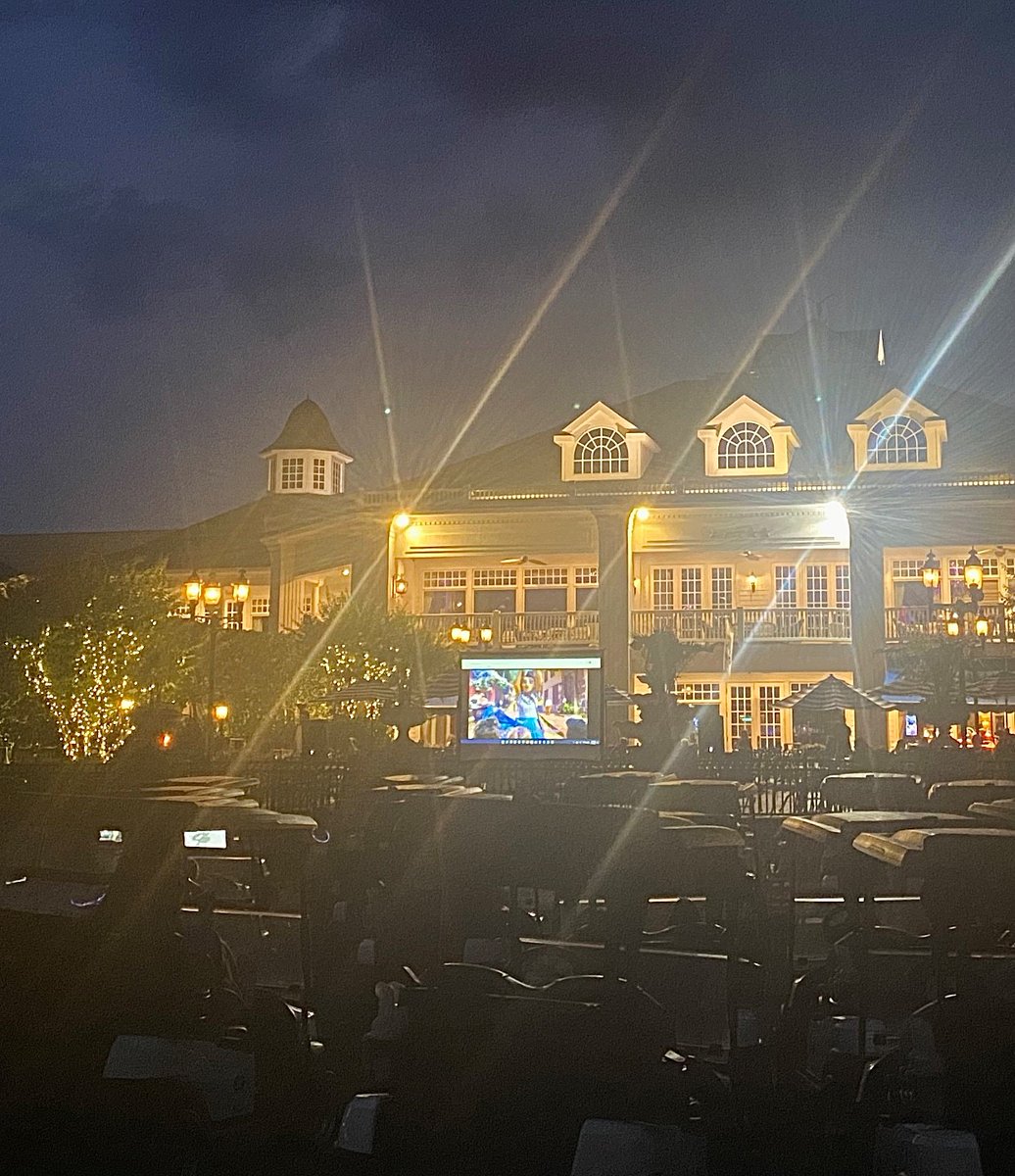 eagleoaks's tweet photo. Some shots from Kid's Movie Night this past Sunday! It was so great to see the kid's sing and dance to Encanto. https://t.co/gYGxyTc3vL