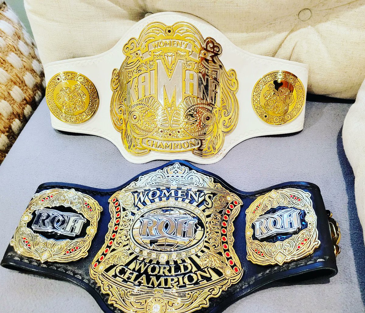 RealMMartinez's tweet photo. CHAMP CHAMP!
And new KAIMANA women's champion!
What a gorgeous title to go along with my ROH world women's title!!!
MAHALO to @UCEWrestling and to the AMAZING fans that showed love and support.
#OGBADASS #MAINEVENTMARTINEZ
#womenswrestling https://t.co/tcaHsxkNKO