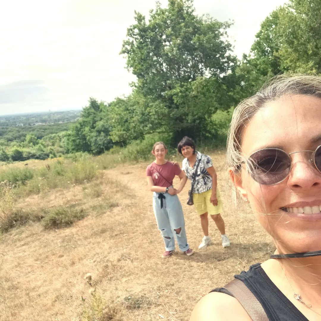 sarra1978's tweet photo. #location #bondsshortstories #harespell #haresofhorsendenhill @FriHoHi @SelborneSoc https://t.co/IDeWKr8bYn