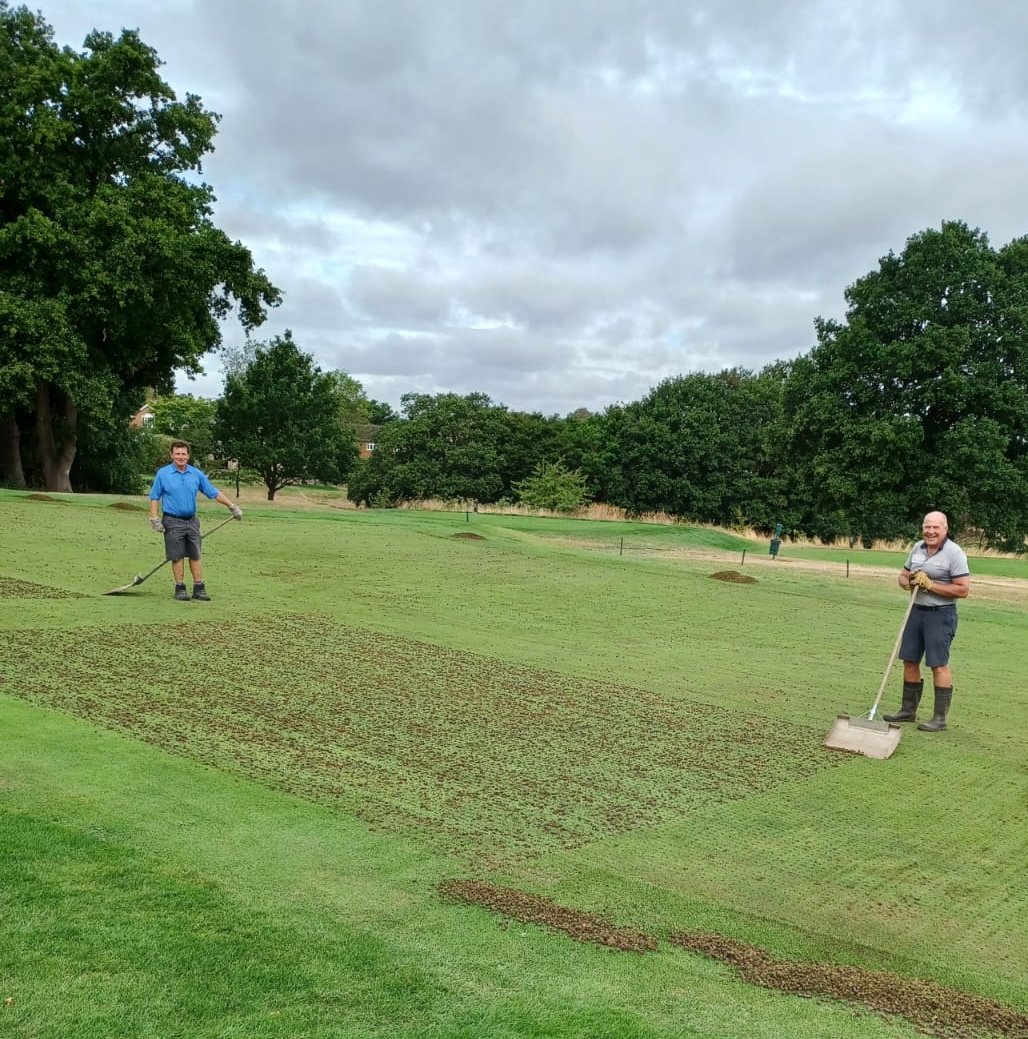 All greens have been cored, cleared &amp; had sand/zeolite brushed in ⛳️4 greens left for a double roll, granular feed &amp; overseed. Tomorrow = heavy sand dressing w/ extensive liquid feed &amp; watering. Another big shift from all the team 💪🏼Thanks today to member volunteers Rob &amp; Jem 😁