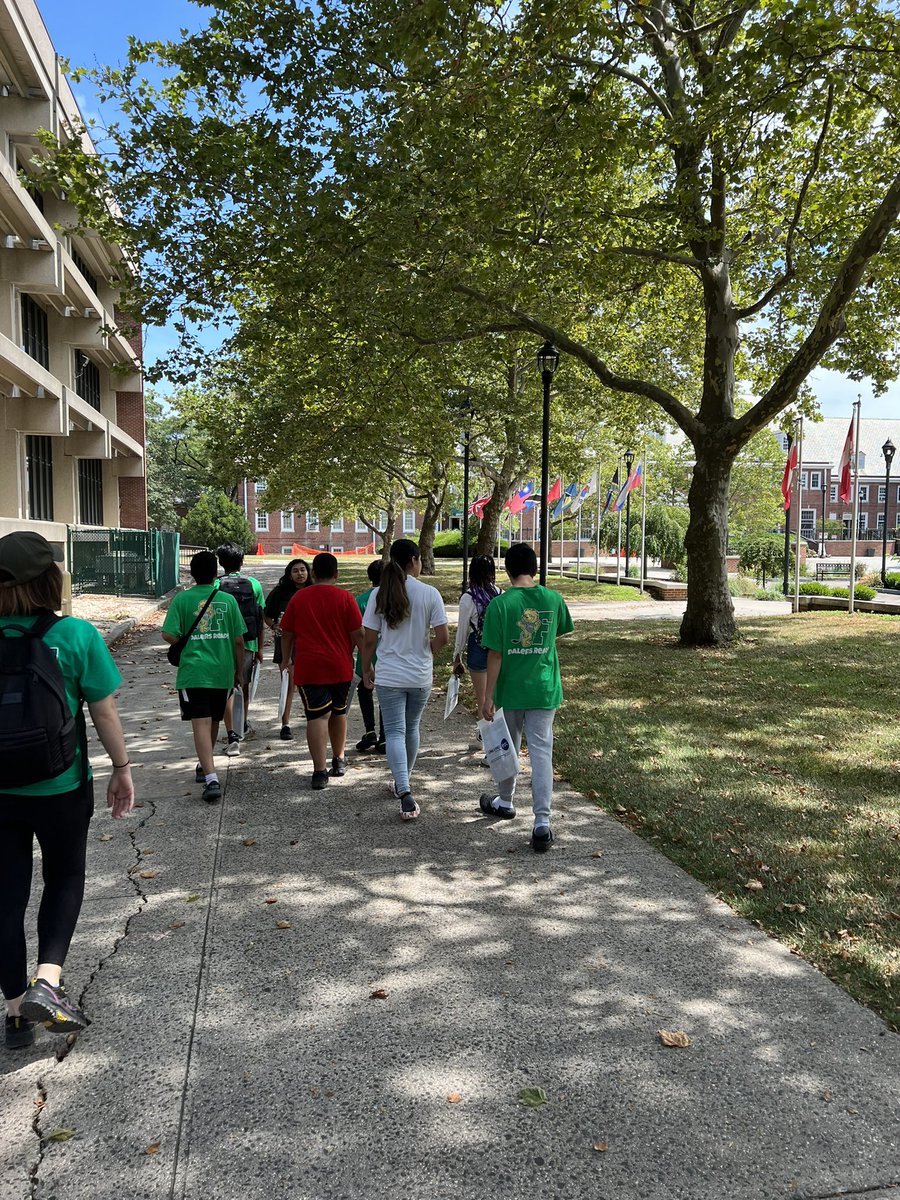 Ms. Scheel tweet media