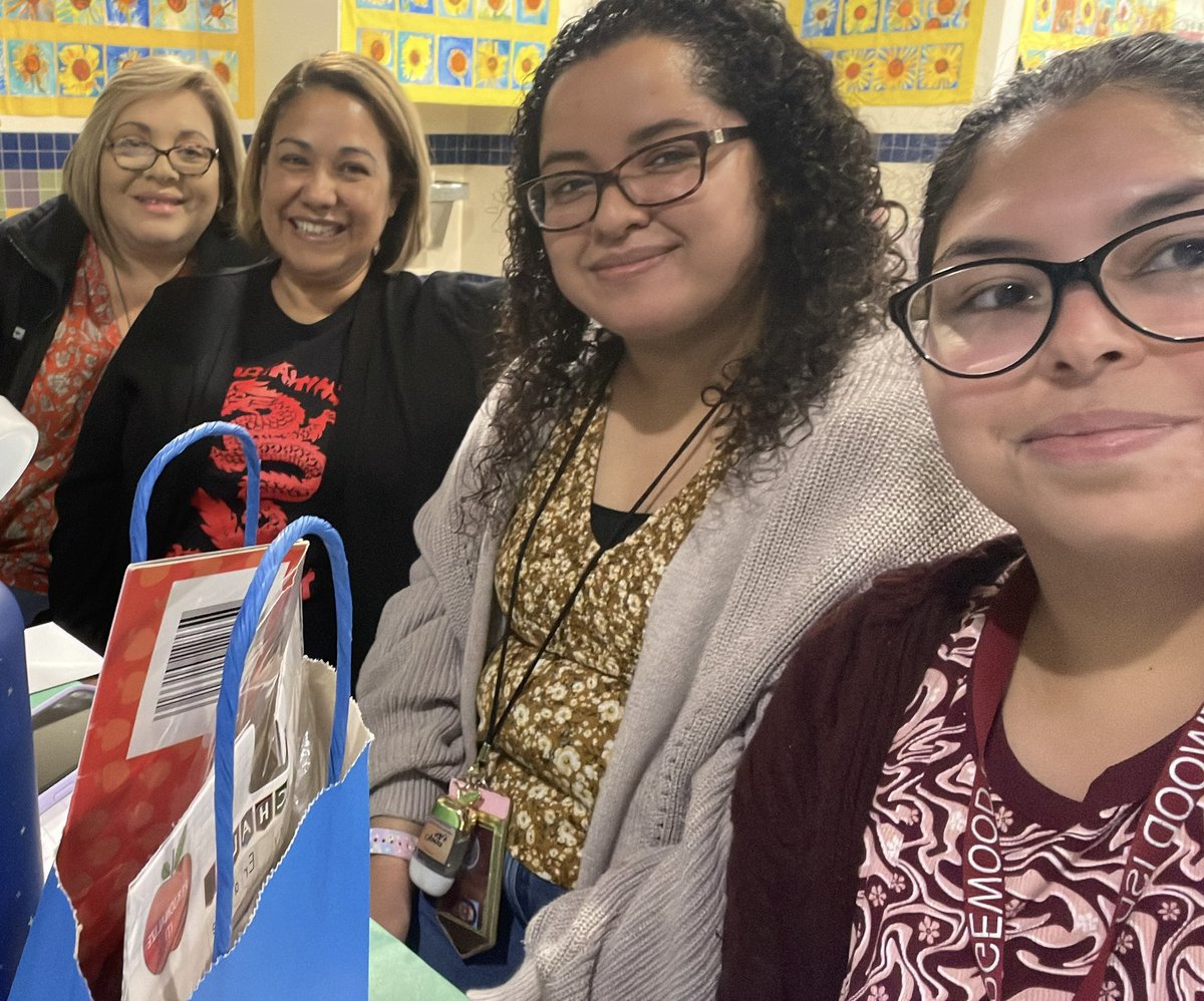 Happy to be back with our Kinder Team. <a href="/StaffordEISD/">Stafford Visual & Performing Arts Elementary</a>