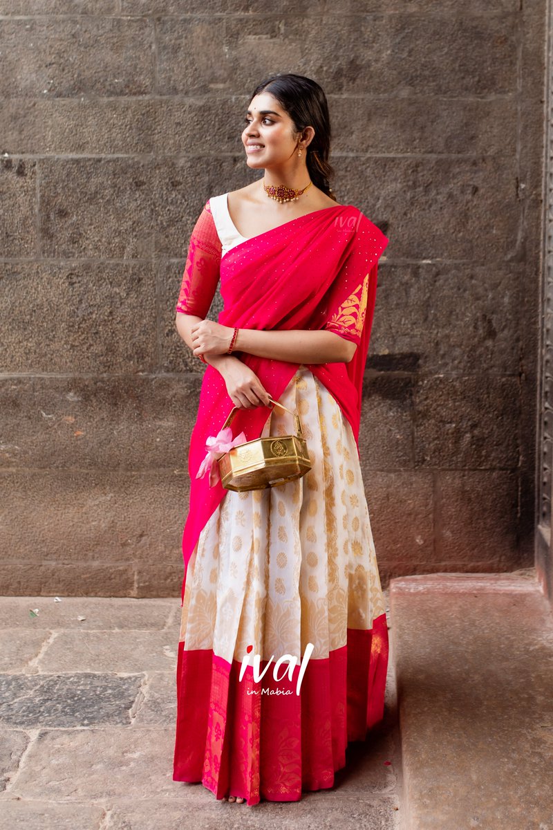 mabiaboutique's tweet photo. Traditional Half Saree designed by Ival in Mabia.
Whatsapp - +91 99526 79935

https://t.co/GOPO9ObFuS

https://t.co/dxZqwNrADm

#ivalinmabia, #halfsaree, #ival, #ivalhalfsaree, #traditional, #mabia, #boutique https://t.co/kHTOwCZY93