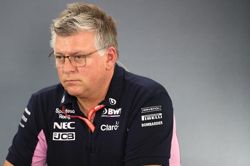 Formula1Sp_'s tweet photo. Alpine ha perdido al piloto más importante de toda la historia de Renault y a su "estrella de futuro" en poco más de 24 h.

La gestión de los franceses de la situación ha sido nefasta. 

Han jugado a tener la sartén por el mango con Alonso y se les ha quemado toda la casa. https://t.co/Kqnu2xZJIn