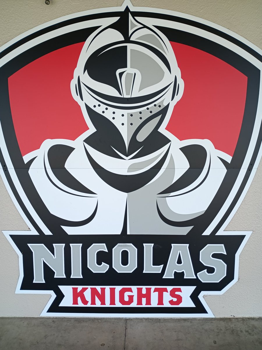 NicolasKnights's tweet photo. 1st of 4 7th grade orientations at Nicolas Jr High. Our Dance team did an amazing job of welcoming our new students. Welcome to Knight Nation. https://t.co/vQqzlj0cdt
